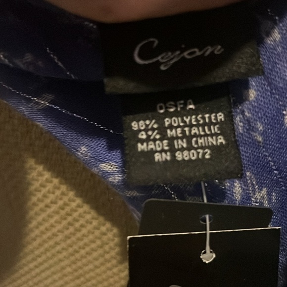 NWT Cejon scarf shimmering blue/green gradient scarf - Picture 4 of 5